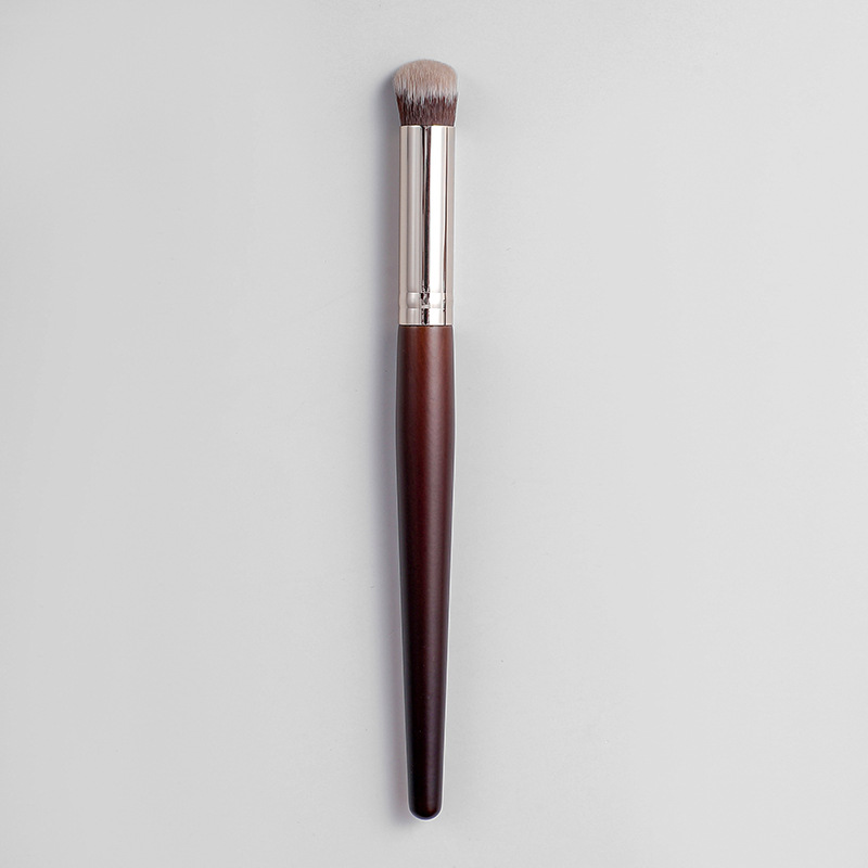 Kamay's Finger Shaped Concealer Brush